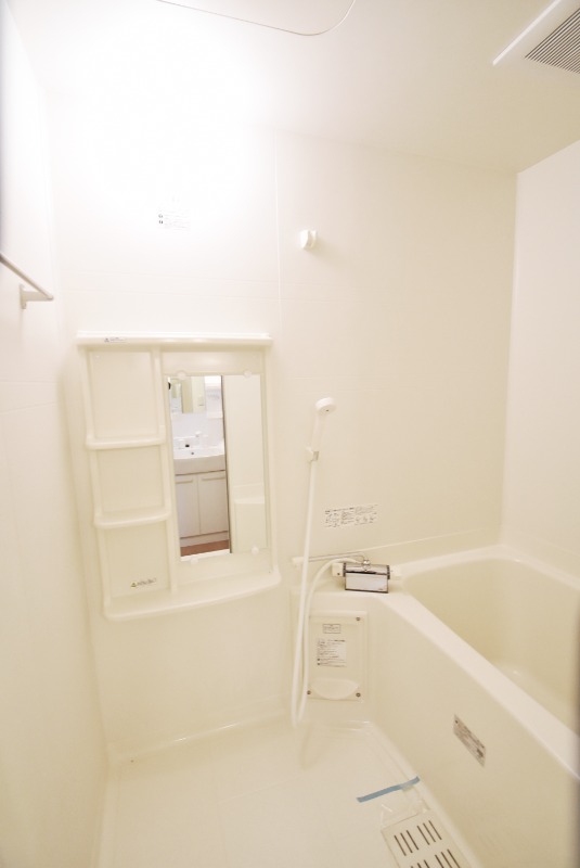 ��ʌ��������܎s��{��y�蒬�Q���ڂ̃A�p�[�g�̃o�X