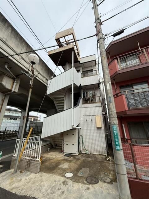 ��ʌ��������܎s��΋�{���T���ڂ̃}���V�����̌����O��