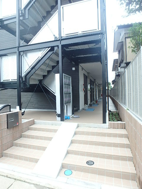 ��ʌ��������܎s��{����ؒ��S���ڂ̃}���V�����̃G���g�����X