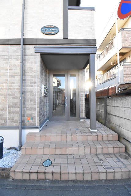 ��ʌ��������܎s�k��y�C���P���ڂ̃A�p�[�g�̃G���g�����X