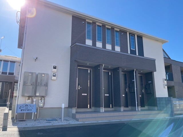 ��ʌ��������܎s���搼��{�R���ڂ̃A�p�[�g�̌����O��