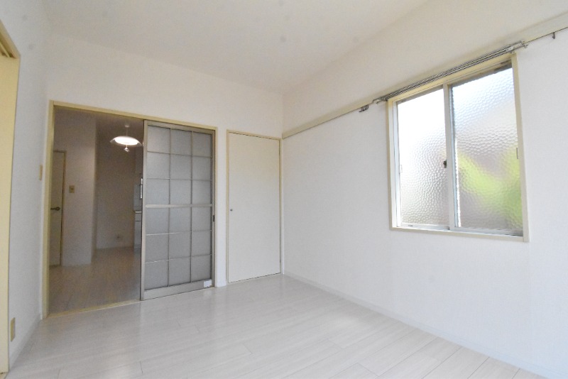 ��ʌ��������܎s��{��x�̓����P���ڂ̃A�p�[�g�̂��̑������E�X�y�[�X