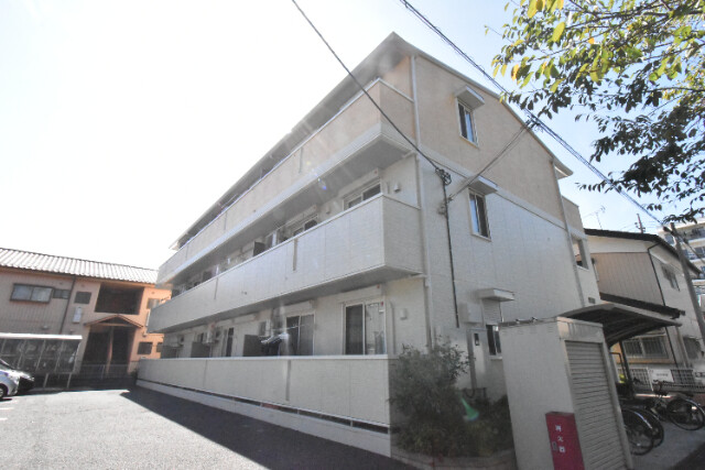 ��ʌ��z�J�s���z�J�Q���ڂ̃A�p�[�g�̌����O��