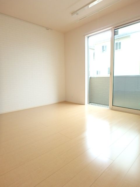 ��ʌ��������܎s�k��{�����̃A�p�[�g�̋��ԁE���r���O