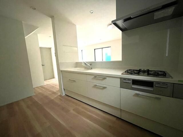 ��ʌ��������܎s�Y�a��k�Y�a�R���ڂ̃e���X�n�E�X�̃L�b�`��