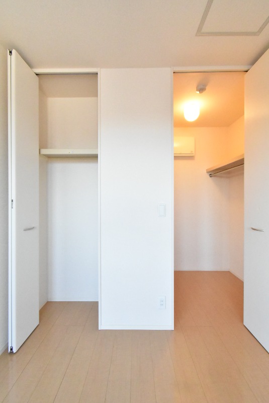 ��ʌ��z�J�s���z�J�Q���ڂ̃A�p�[�g�̎��[