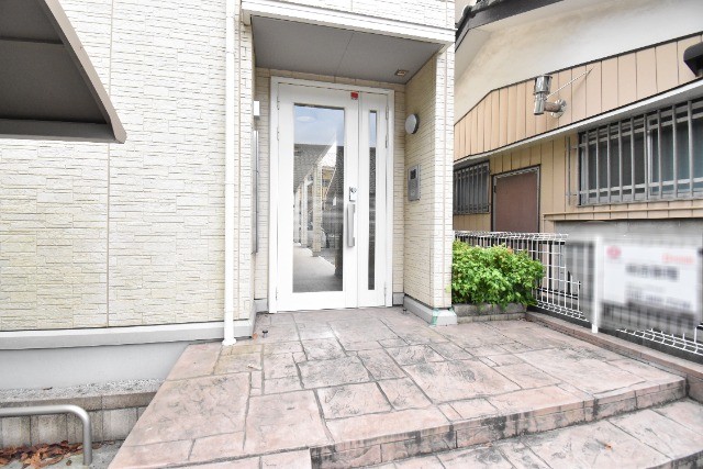 ��ʌ��z�J�s���z�J�Q���ڂ̃A�p�[�g�̃G���g�����X