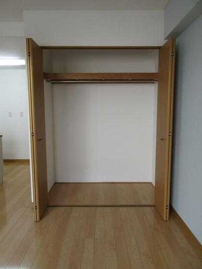 ��ʌ��k�����S�ɓޒ������R���ڂ̃}���V�����̎��[