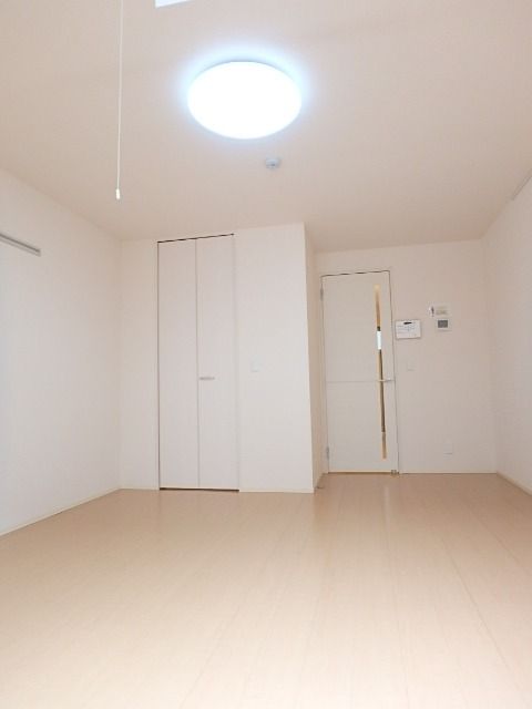 ��ʌ��������܎s�k��{�����̃A�p�[�g�̋��ԁE���r���O