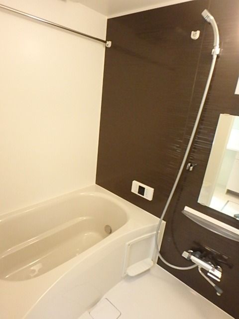 ��ʌ��������܎s�k��{�����̃A�p�[�g�̃o�X