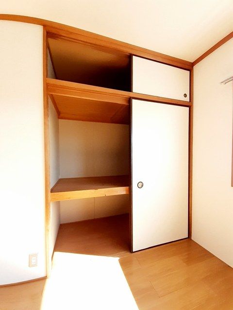 ��ʌ��@�c�s���V�h�U���ڂ̃A�p�[�g�̎��[