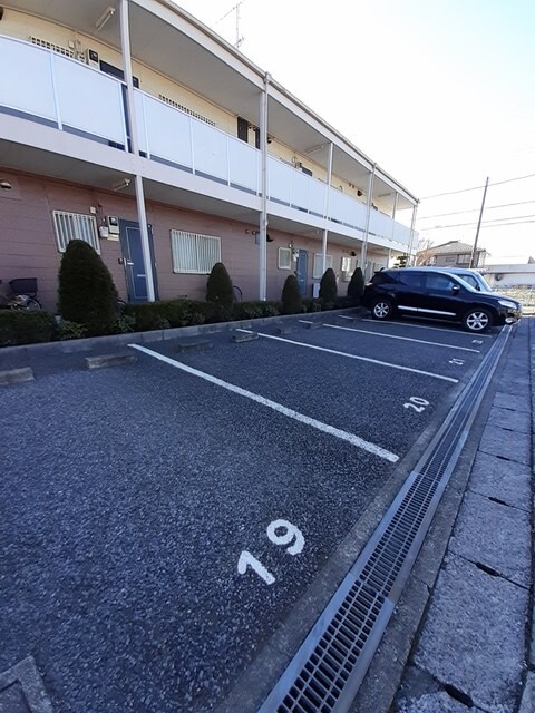 ��ʌ��@�c�s���V�h�U���ڂ̃A�p�[�g�̒��ԏ�