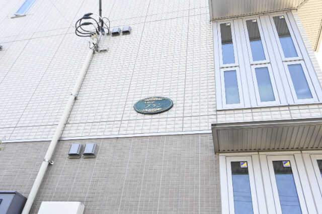 ��ʌ��������܎s�k��{�����̃A�p�[�g�̎���