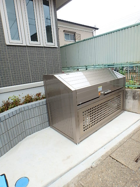 ��ʌ��������܎s�k��{�����̃A�p�[�g�̂��̑�