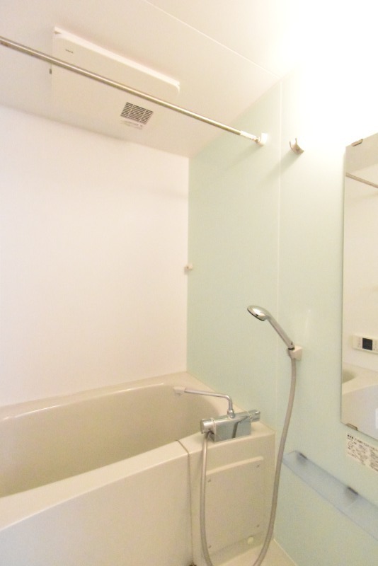 ��ʌ��������܎s��{��听���P���ڂ̃A�p�[�g�̃o�X