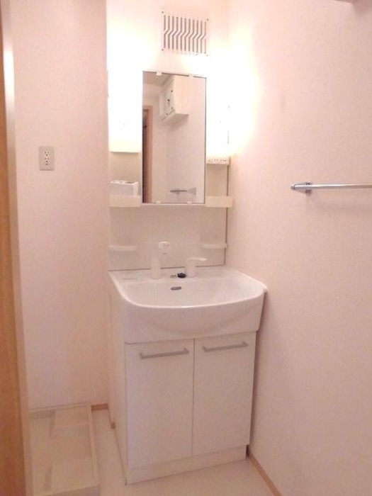 ��ʌ��������܎s�΋擹�c�y�Q���ڂ̃A�p�[�g�̐��ʏ�