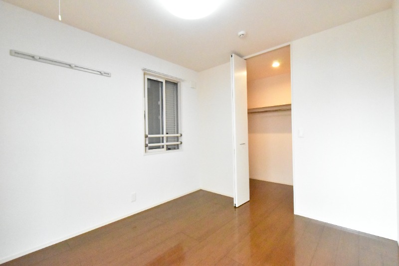 ��ʌ��������܎s��{��听���P���ڂ̃A�p�[�g�̎��[