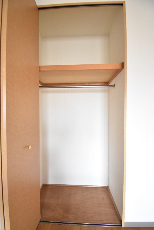 ��ʌ������s�����R���ڂ̃}���V�����̎��[