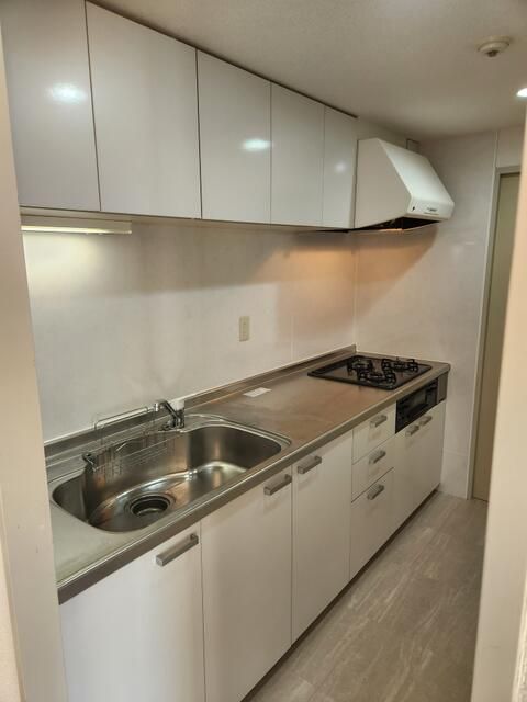 ��ʌ��z�J�s���������̃}���V�����̃L�b�`��