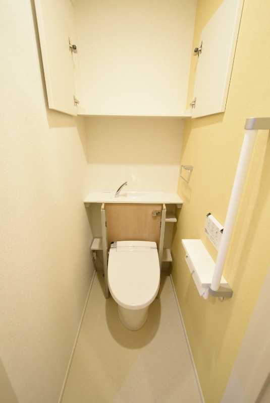 ��ʌ��������܎s�Y�a��k�Y�a�Q���ڂ̃A�p�[�g�̃g�C��