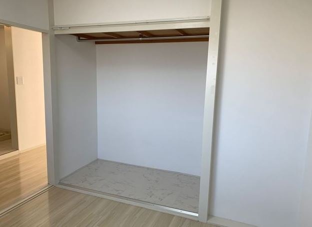 ��ʌ��������܎s�΋擌�Y�a�V���ڂ̃}���V�����̎��[