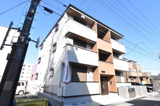 ��ʌ��������܎s��{��听���Q���ڂ̃A�p�[�g�̌����O��