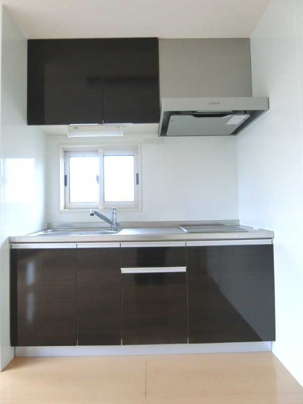 ��ʌ��������܎s�k��{�����Q���ڂ̃A�p�[�g�̃L�b�`��