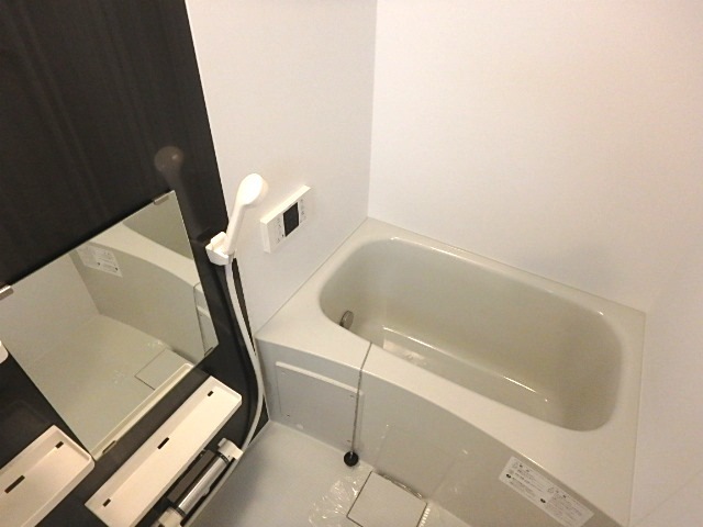 ��ʌ��������܎s�k�捡�H���̃A�p�[�g�̃o�X