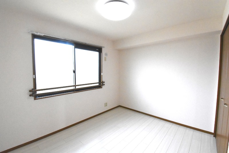 ��ʌ��������܎s������厚�쒆�ۂ̃A�p�[�g�̂��̑������E�X�y�[�X