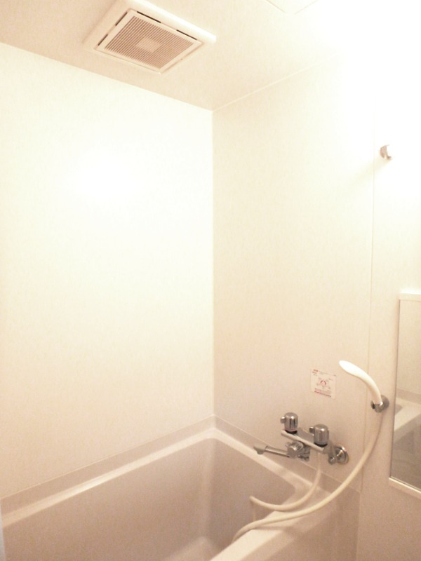 ��ʌ��������܎s�������J�R���ڂ̃}���V�����̃o�X