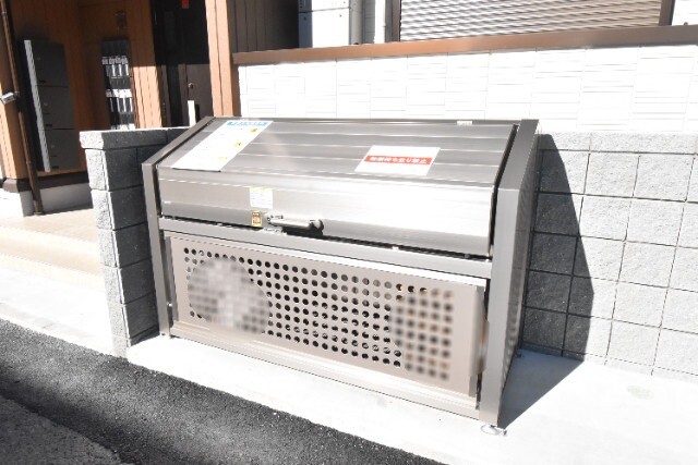 ��ʌ��������܎s��{��听���Q���ڂ̃A�p�[�g�̂��̑�