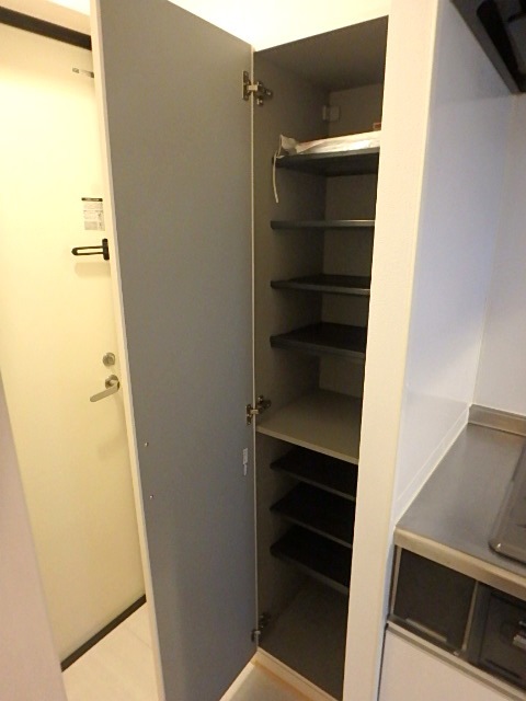 ��ʌ��������܎s�k�捡�H���̃A�p�[�g�̂��̑��ݔ�