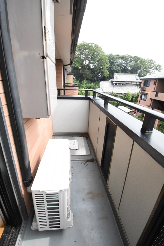 ��ʌ��������܎s������厚�쒆�ۂ̃A�p�[�g�̃o���R�j�[