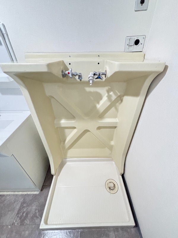 ��ʌ��������܎s������㗎���P���ڂ̃}���V�����̂��̑��ݔ�