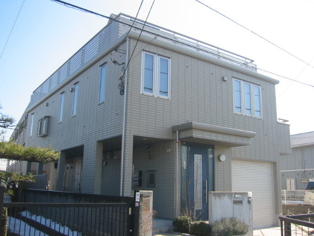 ��ʌ��������܎s�������J�R���ڂ̃}���V�����̃G���g�����X