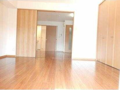 ��ʌ�����s������Q���ڂ̃}���V�����̋��ԁE���r���O