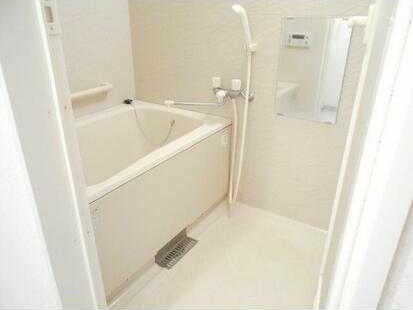 ��ʌ�����s������Q���ڂ̃}���V�����̃o�X