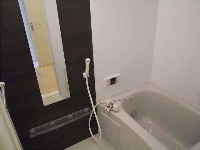 ��ʌ�����s�����T���ڂ̃A�p�[�g�̃o�X