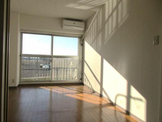 ��ʌ��������܎s��΋���؂P���ڂ̃}���V�����̋��ԁE���r���O