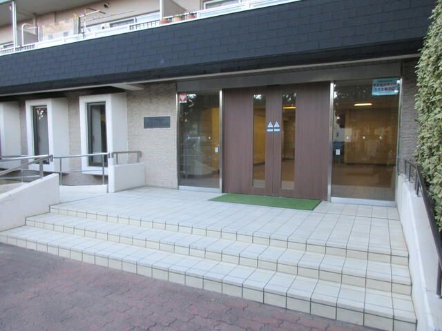 ��ʌ��������܎s��΋���؂P���ڂ̃}���V�����̃G���g�����X