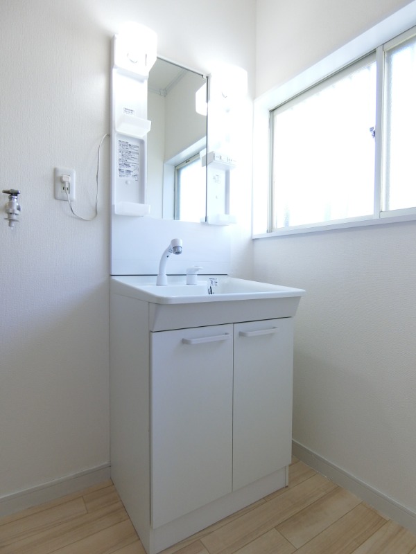 ��ʌ�����s�厚���s�̃A�p�[�g�̐��ʏ�