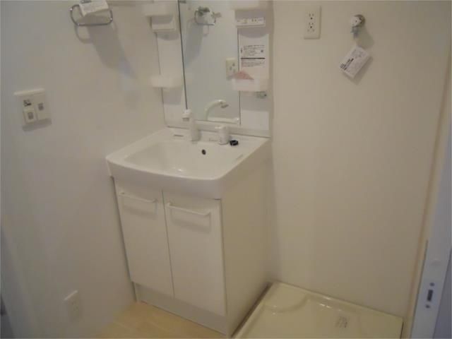 ��ʌ�����s�����T���ڂ̃A�p�[�g�̐��ʏ�