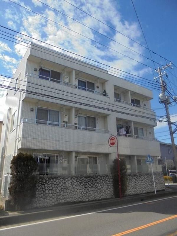 ��ʌ�����s�씵���J�P���ڂ̃}���V�����̌����O��