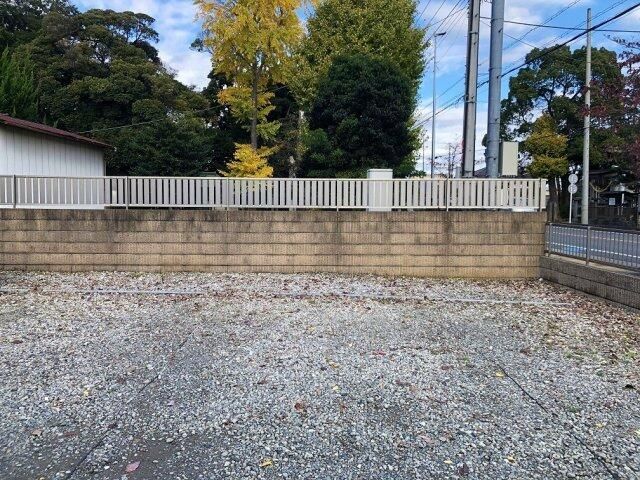 ��ʌ�����s�厚���V��h�̃A�p�[�g�̒��ԏ�