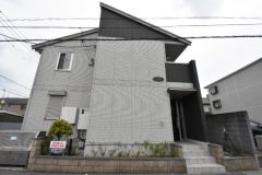 ��ʌ��������܎s�����攪���q�R����31-14�̃A�p�[�g�̌����O��