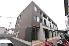 ��ʌ�����s�厚����286-1�̃A�p�[�g�̌����O��