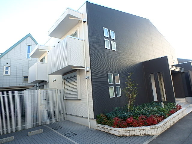 ��ʌ��������܎s��{��听���P���ڂ̃A�p�[�g�̌����O��