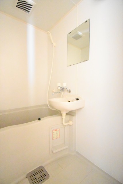 ��ʌ��z�J�s�{�{���R���ڂ̃}���V�����̃o�X