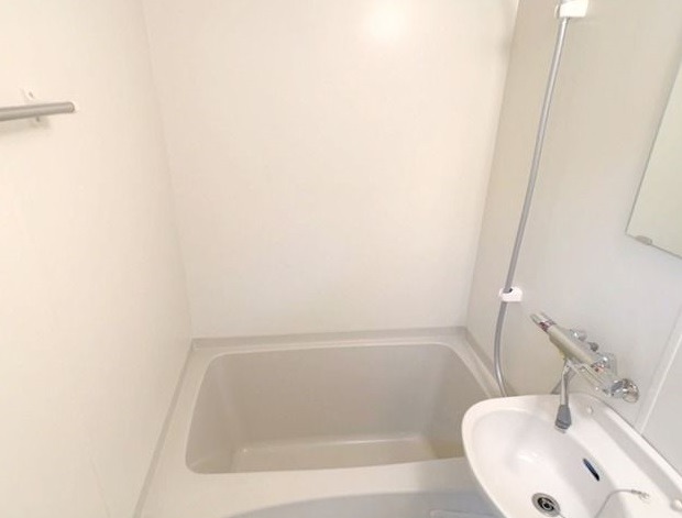 ��ʌ��������܎s����厚��v�ۗ̉Ƃ̃A�p�[�g�̃o�X