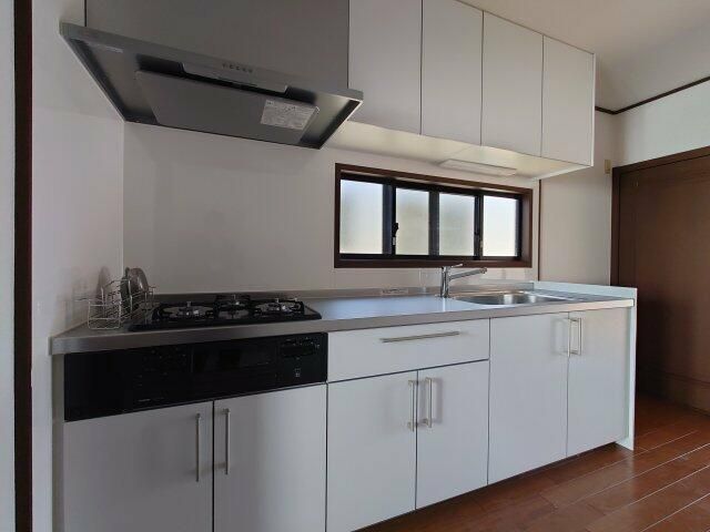 ��ʌ��������܎s�k��A�|���P���ڂ̈�ˌ��ẴL�b�`��